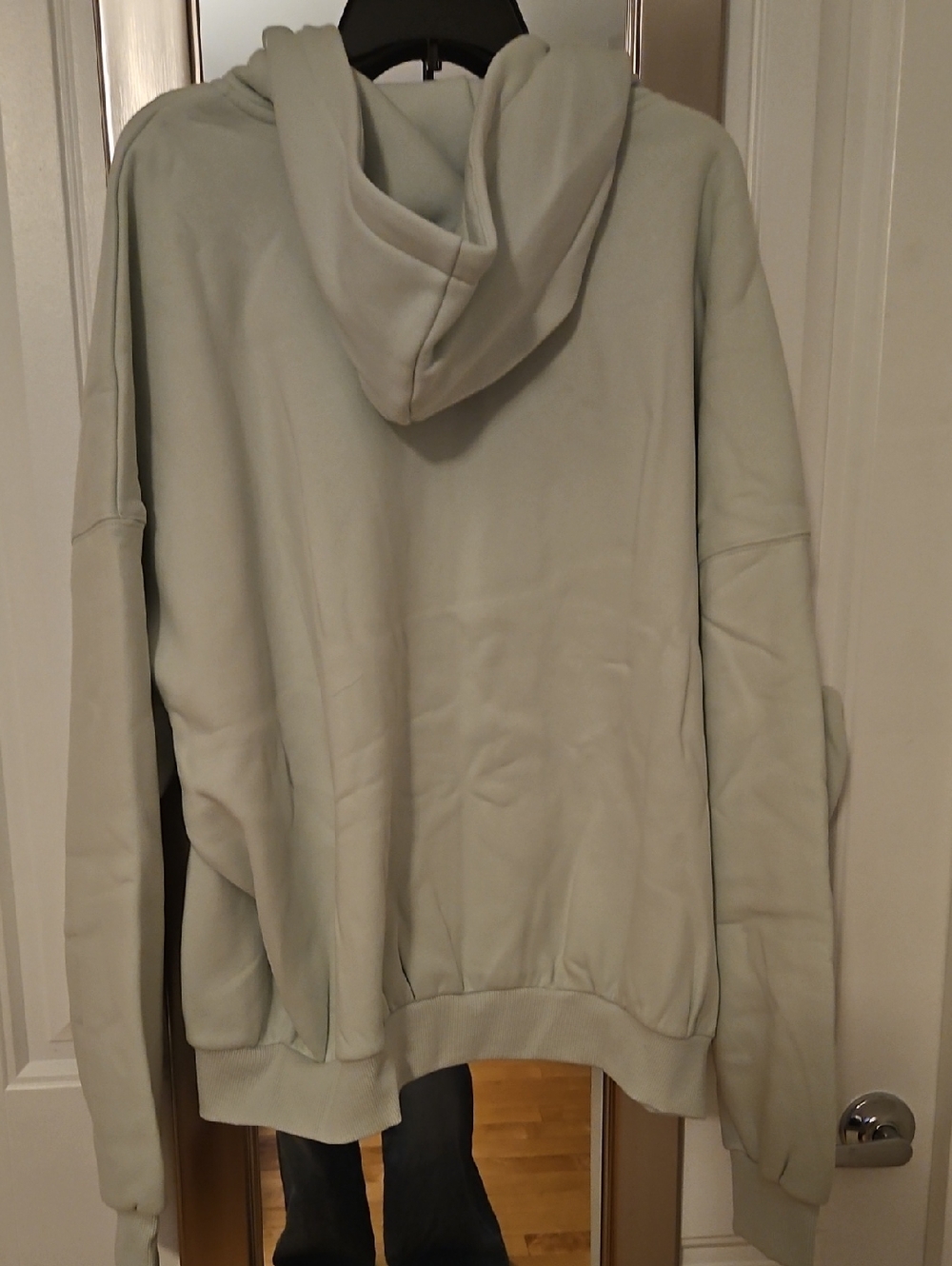 Comfrt Pale Mint Cloud Zip Hoodie - Women - Picture 5 of 6